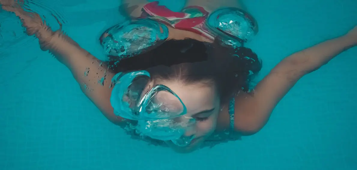 enfant natation piscine gironde